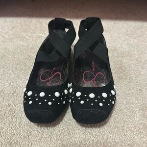 Jessica Simpson embellished dress shoes